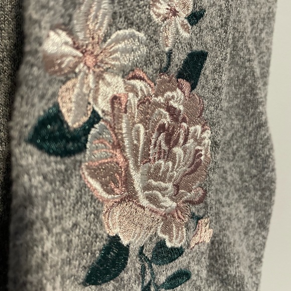 Open shoulder sweat shirt - Picture 4 of 6